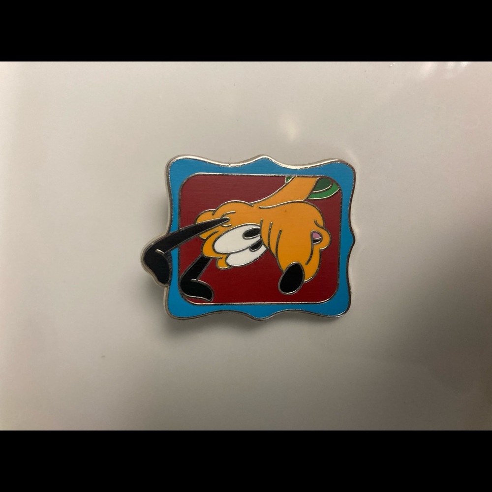 Goofy Painting Pin